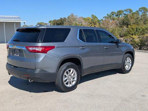 2021 Chevrolet Traverse LS