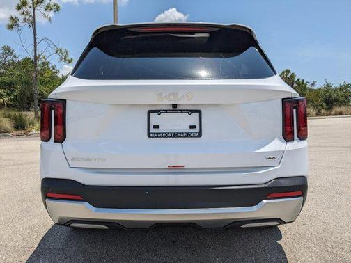 2025 Kia Sorento S