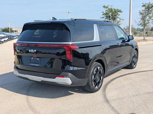 Aurora Black Pearl 2026 Kia Carnival EX