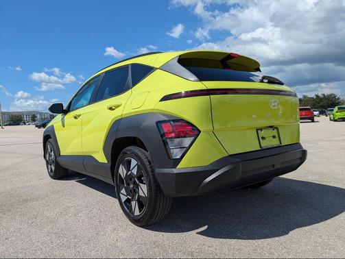 Neoteric Yellow 2024 Hyundai KONA SEL