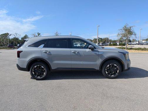 Wolf Gray 2026 Kia Sorento S