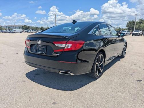 Crystal Black Pearl 2022 Honda Accord Sport 1.5T
