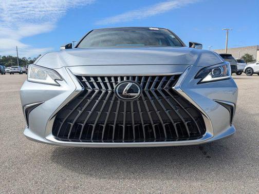 2023 Lexus ES 350 Base