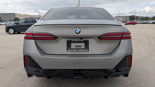 2025 BMW 530 i