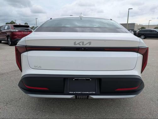 Snow White Pearl 2026 Kia K4 LX