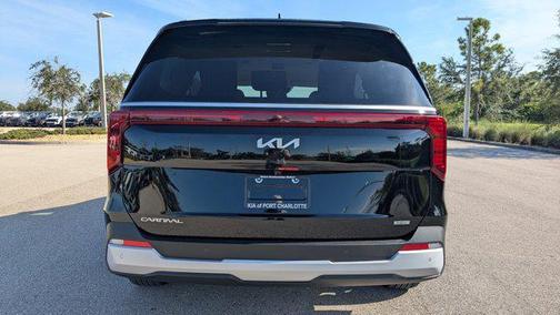 2026 Kia Carnival Hybrid EX