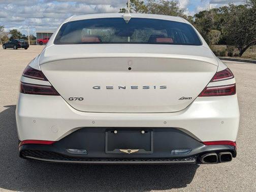 2023 Genesis G70 2.0T AWD