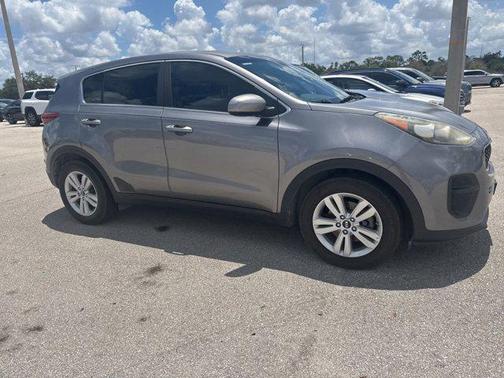 Mineral Silver 2017 Kia Sportage LX