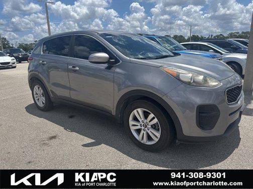 Mineral Silver 2017 Kia Sportage LX