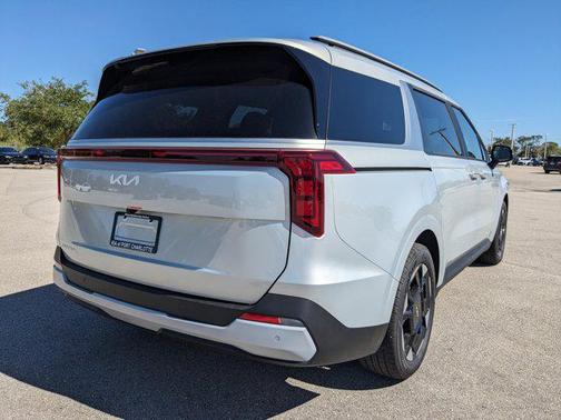 2025 Kia Carnival EX