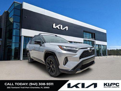 2025 Toyota RAV4 Hybrid SE