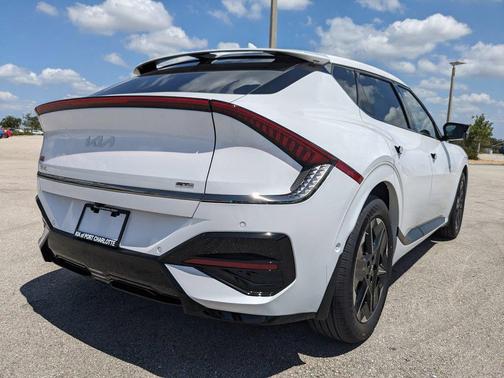 Glacier White Pearl 2025 Kia EV6 GT-Line RWD