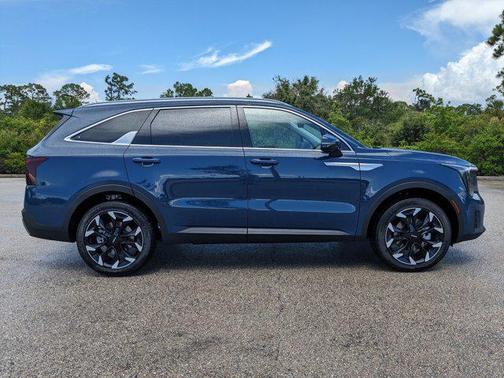 2025 Kia Sorento EX