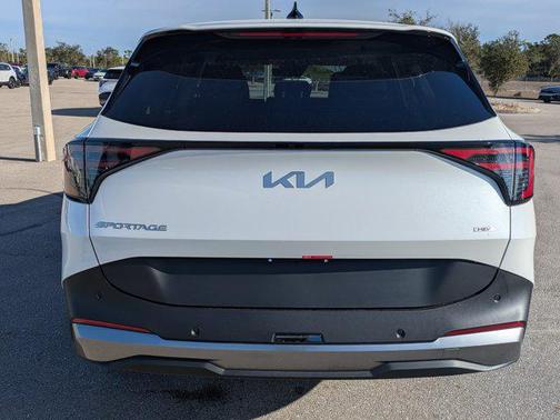 2026 Kia Sportage Hybrid LX