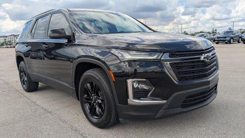 2023 Chevrolet Traverse LS