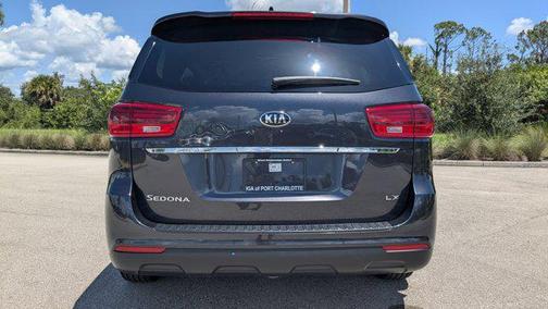 2021 Kia Sedona LX