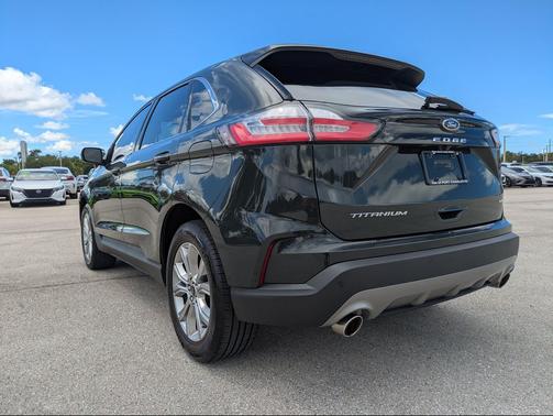 Forged Green Metallic 2024 Ford Edge Titanium