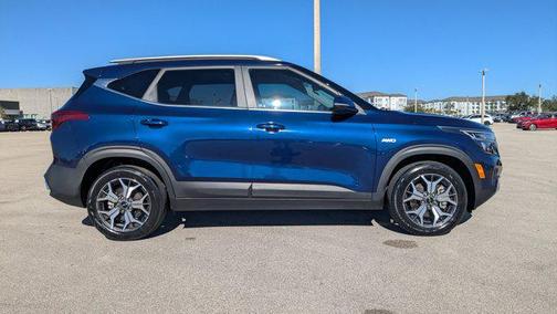 2023 Kia Seltos EX