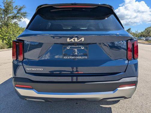 2025 Kia Sorento S