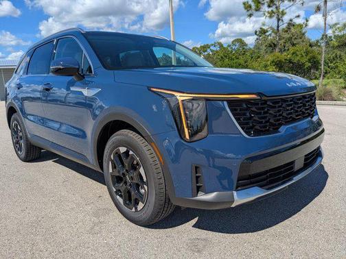 2025 Kia Sorento S