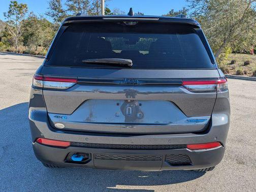 2024 Jeep Grand Cherokee 4xe Trailhawk Carb State Pkg