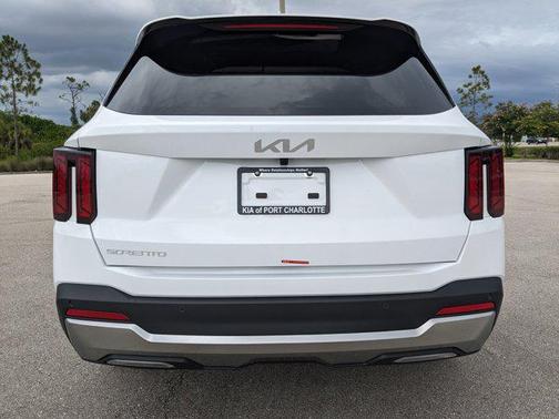 2025 Kia Sorento S