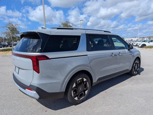 2026 Kia Carnival EX