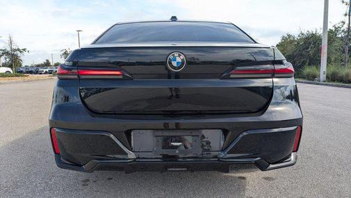 2023 BMW 740 i