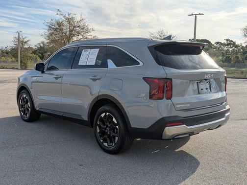 2024 Kia Sorento S