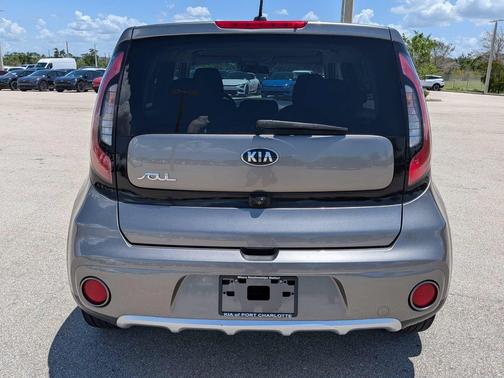 Titanium Gray 2018 Kia Soul +