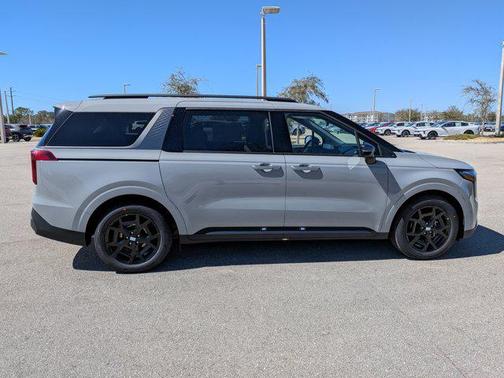Ceramic Silver 2026 Kia Carnival SX