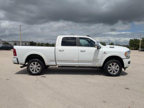 Bright White Clearcoat 2024 RAM 3500 Limited Crew Cab 4x4 6'4' Box