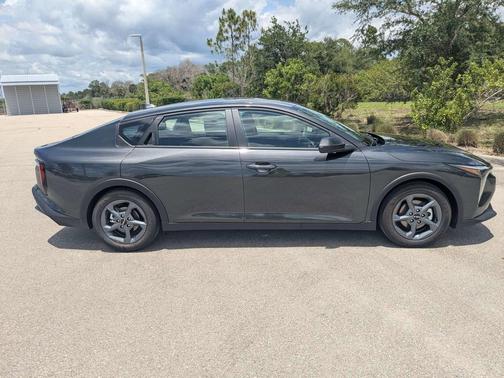 Interstellar Gray 2026 Kia K4 LXS