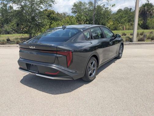 Interstellar Gray 2026 Kia K4 LXS