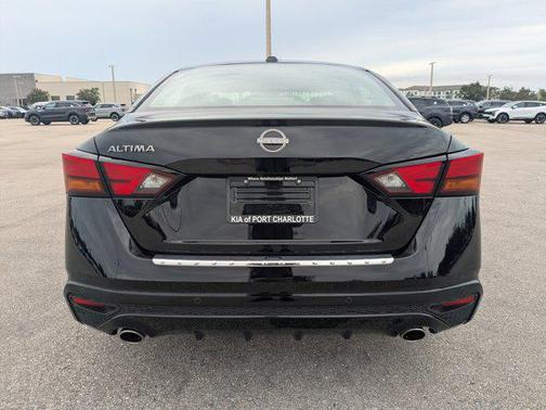 2025 Nissan Altima SV FWD