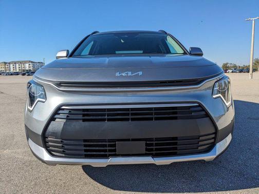 2025 Kia Niro Plug-In Hybrid EX