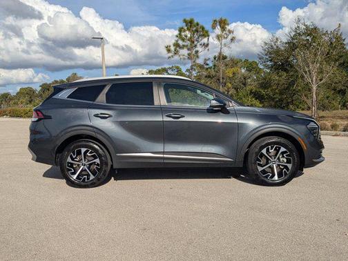 2024 Kia Sportage EX