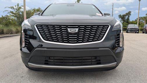 2022 Cadillac XT4 Premium Luxury