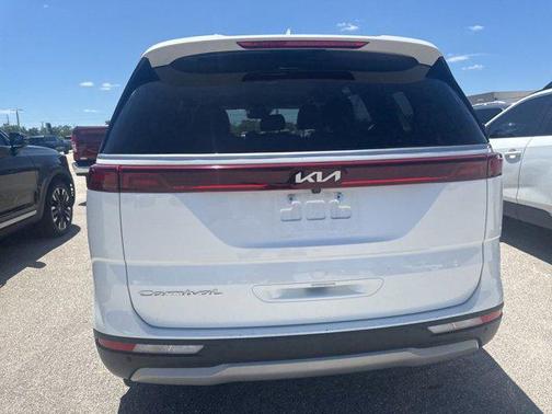 2022 Kia Carnival LXS
