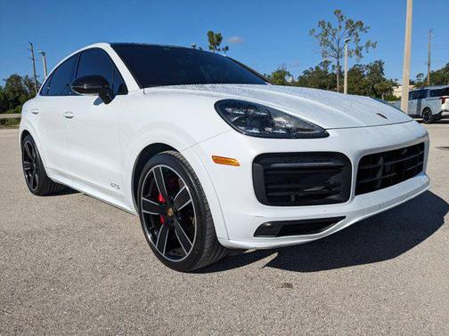 2022 Porsche Cayenne GTS