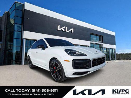 2022 Porsche Cayenne GTS