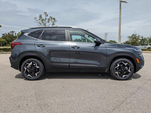 2025 Kia Seltos EX