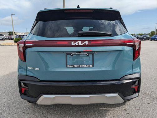 2025 Kia Seltos EX