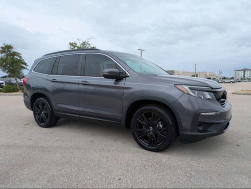 Sonic Gray Pearl 2022 Honda Pilot 2WD Special Edition