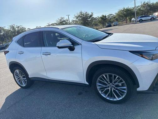 2022 Lexus NX 350h Premium