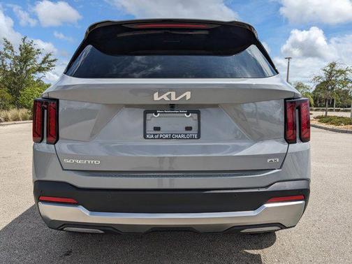 2025 Kia Sorento EX