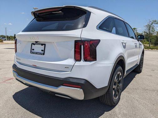 2025 Kia Sorento S