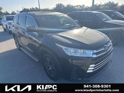 2019 Toyota Highlander LE I4