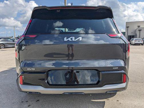 2026 Kia EV9 GT-Line