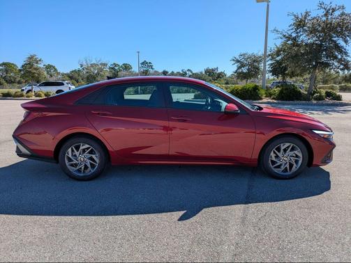 Ultimate Red 2024 Hyundai ELANTRA SEL